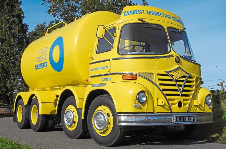 1967 Foden Blue Circle cement tanker restored