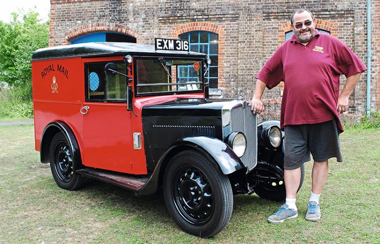 Meticulously restored 1938 Morris mailvan